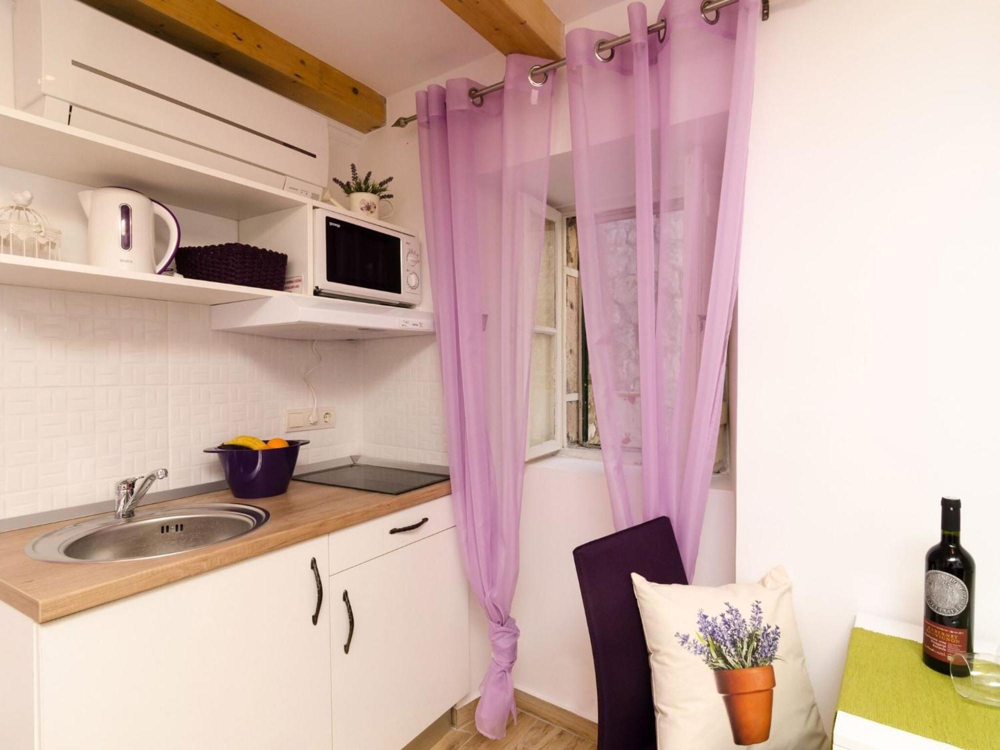 Lavender Garden Apartments - Studio Apartment Ground Floor - Apt 1 Dubrovnik Bagian luar foto