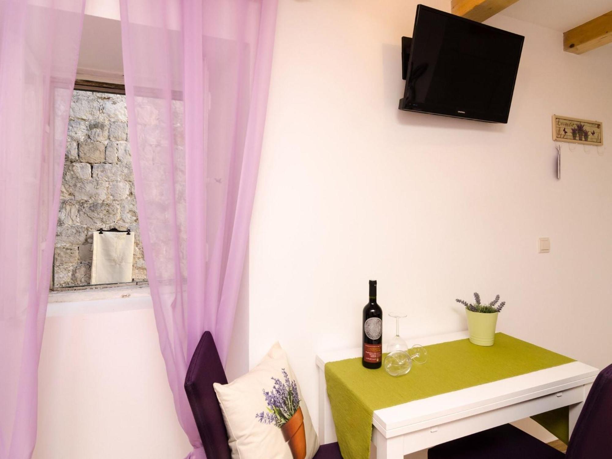 Lavender Garden Apartments - Studio Apartment Ground Floor - Apt 1 Dubrovnik Bagian luar foto